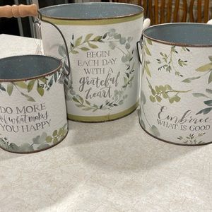 3 decorative pails